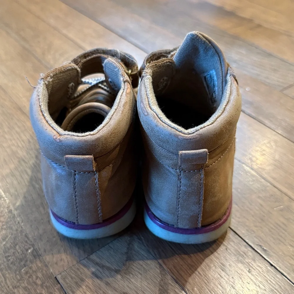 OshKosh B'gosh | Soft Boots with Velcro Strap for Little Boys
